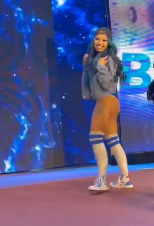 (Skye Dolecki) Skye Blue AEW - Video