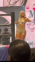 Toni Storm - Video
