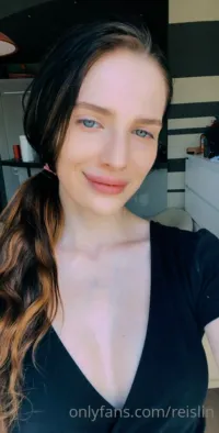 Reislin - Have a nice day with my boobs and pussy (25-05-2020)