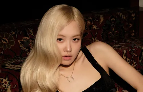 Rosé || Roseanne Park - BLΛƆKPIИK ( BLACKPINK )