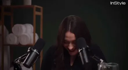 Kat Dennings - Rp9wppuektv