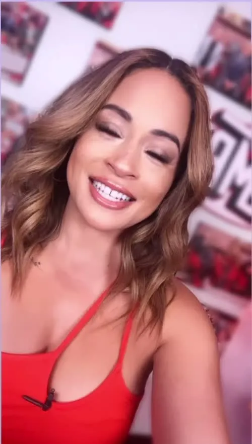 Kayla Braxton - Video