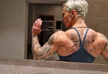 crazyxbody / musclegirlxxx - Video #416721