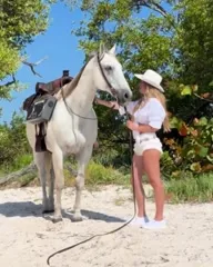 Sydney Sweeney - Video