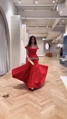 Nina Dobrev - Video