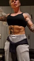crazyxbody / musclegirlxxx - Video #415071