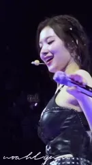 Minatozaki Sana (TWICE) - Sana