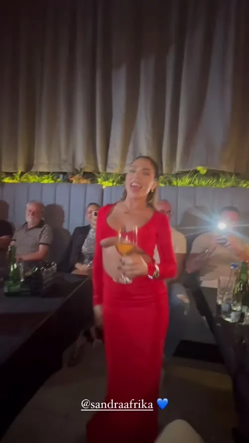 Sandra Afrika - Video