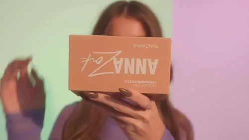 Anna Zak - SaveInsta App
