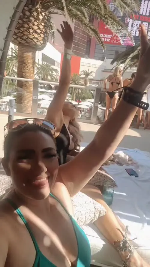 Melissa Santos - Video