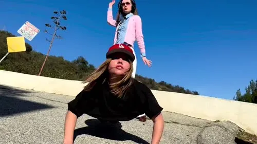 Lexee Smith - SaveInsta App