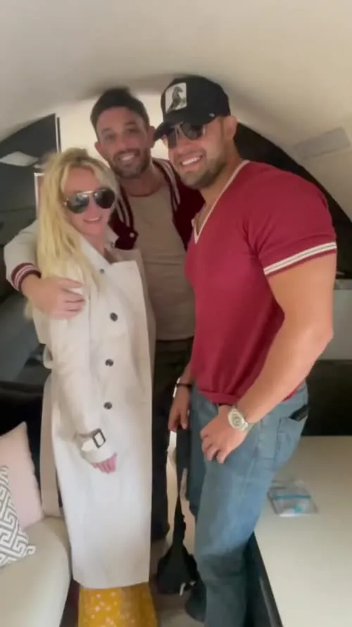 Britney Spears - SaveInsta App