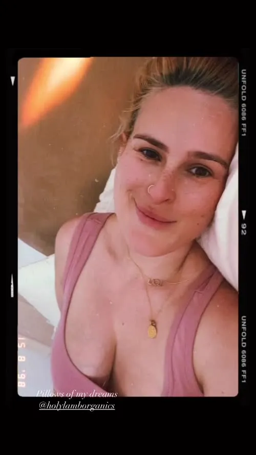 Rumer Willis - Video