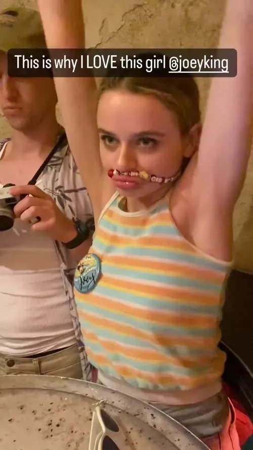 Joey King - SaveInsta app