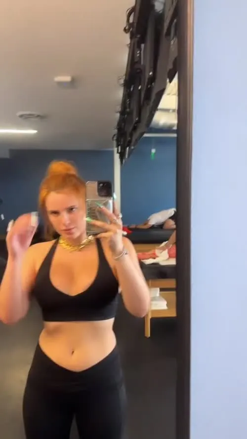 Bella Thorne - Video