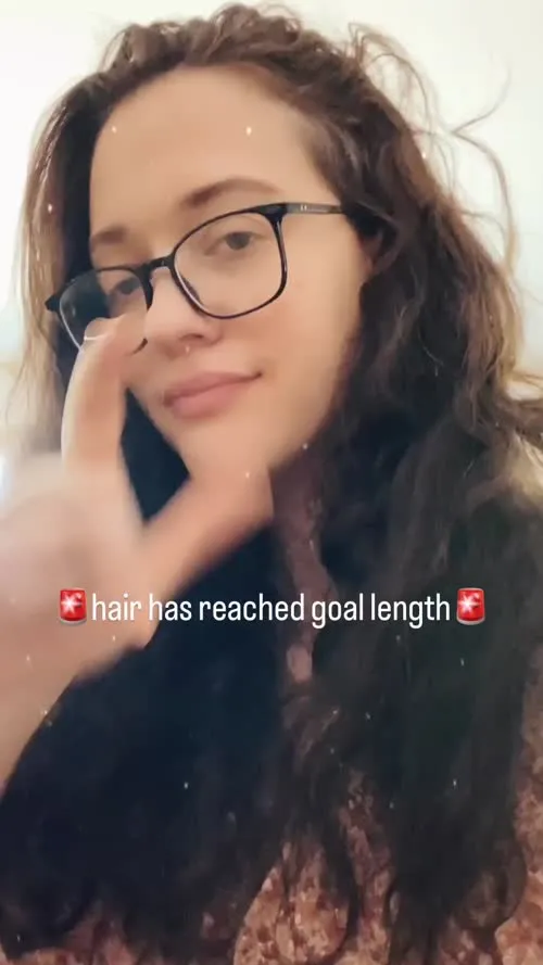 Kat Dennings - SaveInsta App