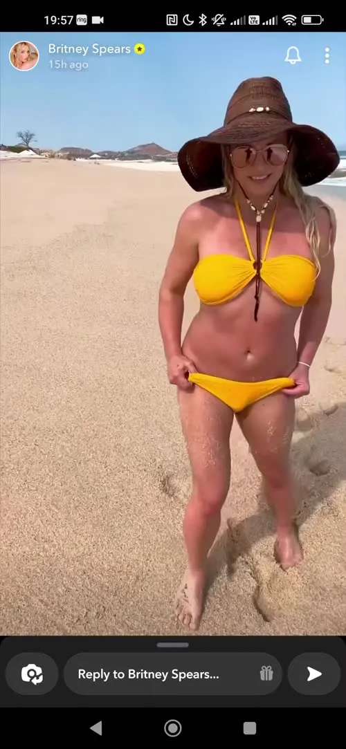 Britney Spears - Screenrecorder (2023-06-22)