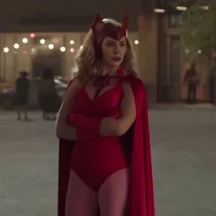 Elizabeth Olsen - Video