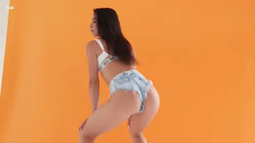 Watch4Beauty - Sexy babe