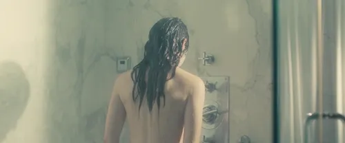 Sophie Thatcher - Video