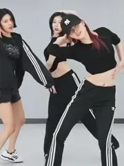 Ryujin - ITZY (신류진, Shin Ryu-jin) - Video #122678