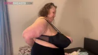 DIVINEBREASTS.COM - Sharon - Long tit juggling