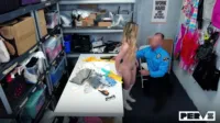 Shoplyfter - Aria banks bra stuffing brat (25.05.03)