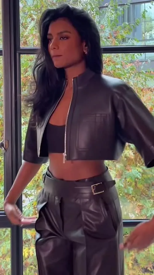 Simone Ashley - Video