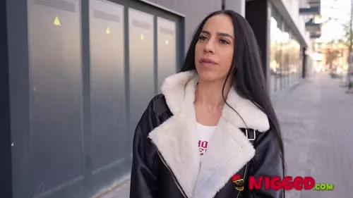 FAKings - Sindy Fit milf musculosa se deja follar salvaje por Barna semental negro BBC en nigged
