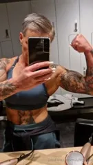 crazyxbody / musclegirlxxx - Video #411914