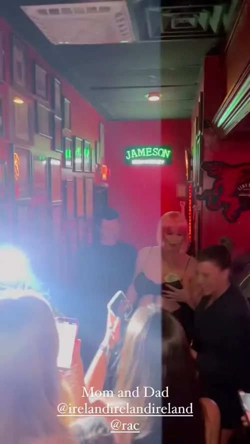 Ireland Baldwin - Video