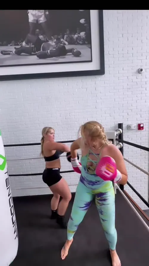 WWE Nikkita Lyons - Video