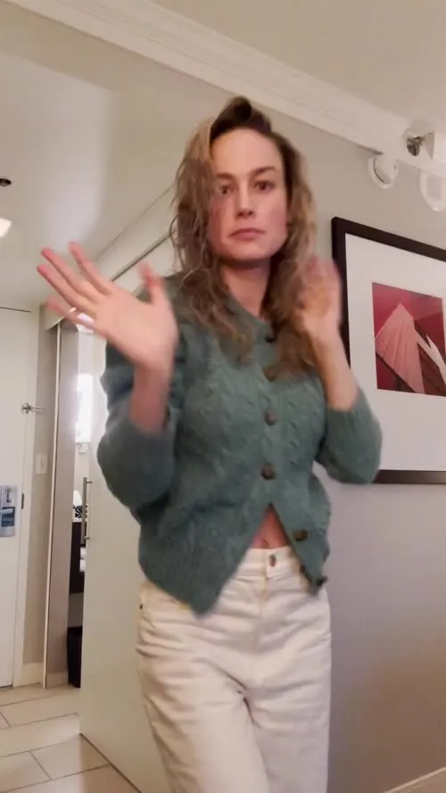 Brie Larson - Video