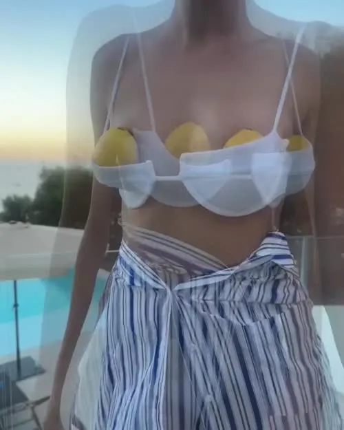 Angèle Van Laeken - Video