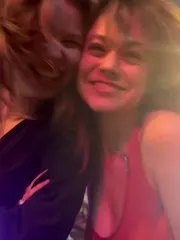 Ella Ballentine - Video