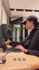 Ella Balinska - Video