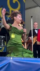 Raye - Video