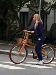 Andrea Rooth - Video