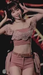 Kim Chaewon 김채원 [Le Sserafim] - Video