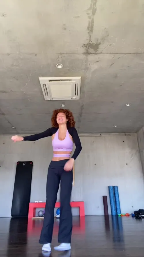 Sofia Wylie - Video