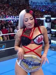 Zelina Vega // Thea Trinidad - SONvjtX u8P