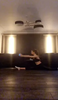 Stella Cox - Split drop
