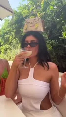Kylie Jenner - Video