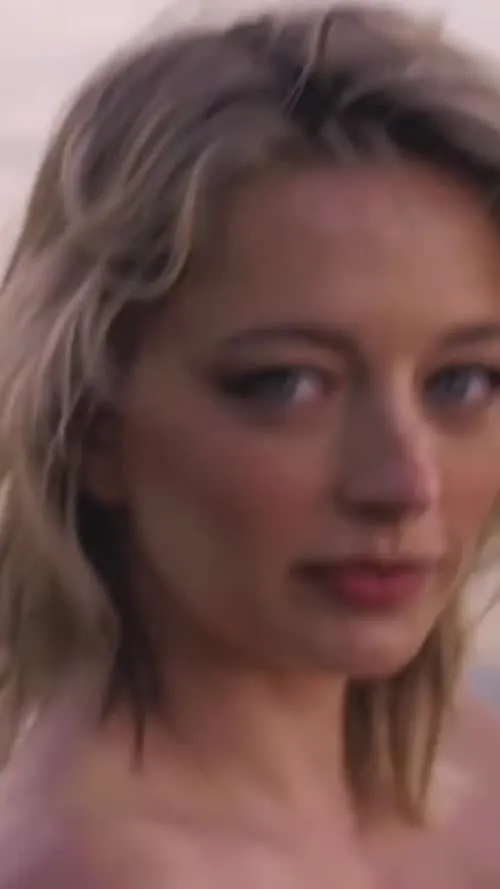 Caroline Vreeland - Video