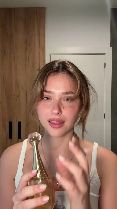 Nicole Wallace - Video