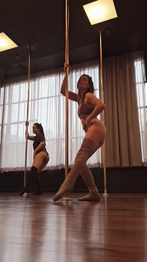 Stephanie Bendixsen / Hex - Video #70694