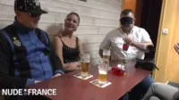 Stéphanie Sunlight.- LFAP.-.01210.-.2015.04.08.- Porno-reportage insolite.- Notre equipe de tournage baise Stephanie devant les yeux medusees de sa famille..(episode.2 sur.2)