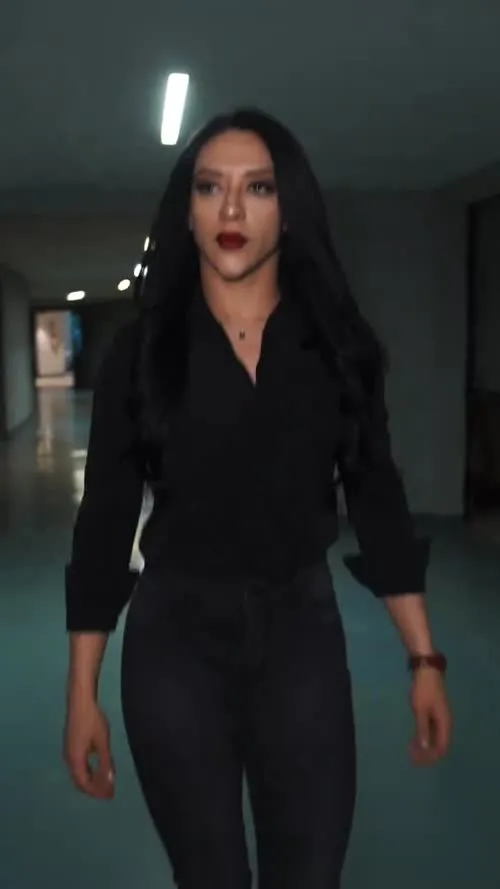Stephanie Vaquer - Video