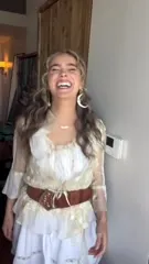 Haley Lu Richardson - Video