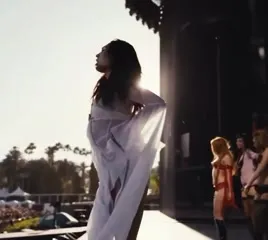 Maddie Ziegler - Video